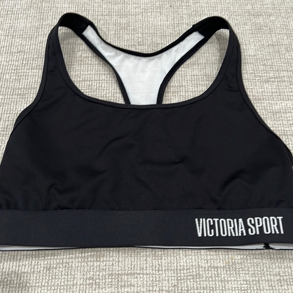 VICTORIA’S SECRET SPORTS BRA